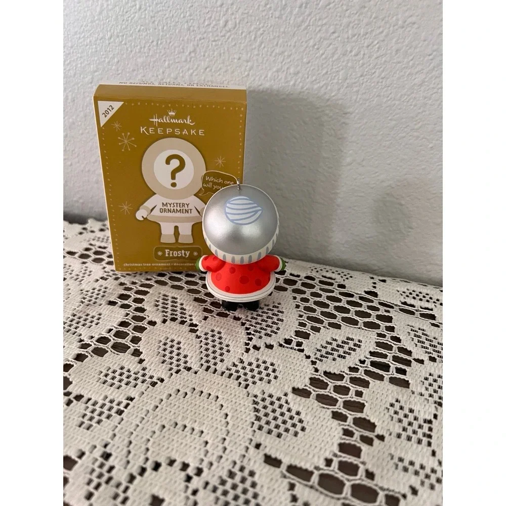 Hallmark 2012 Mystery Ornament . This box contains 